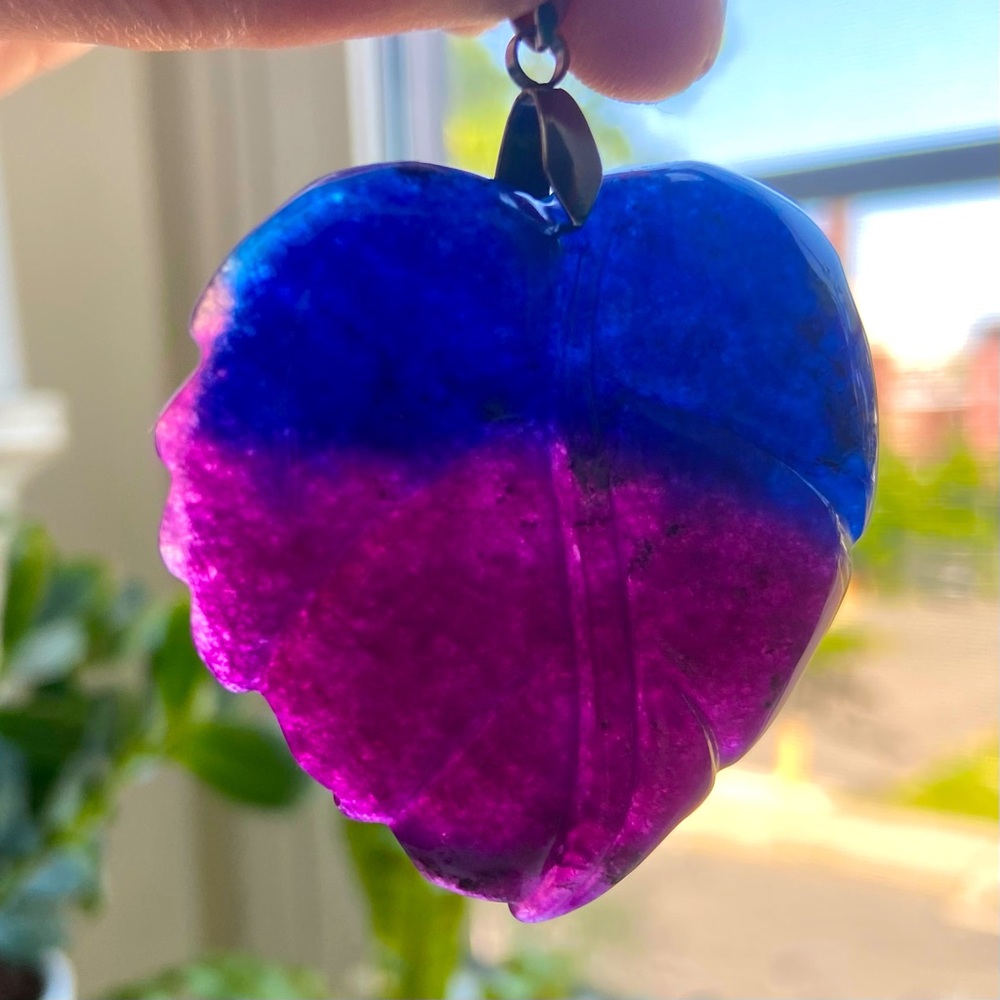 Multi-Color Quartz Carved Leaf Pendant with Stainless Bail